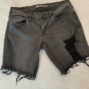 Levi’s 524 Women’s / Juniors Size 7 Skinny Black Denim Shorts